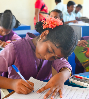Short-Term Vs. Long-Term Volunteering: Which One Is Right For You?